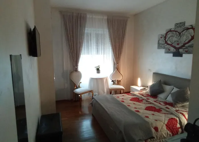 بيت ضيافة Katrin Luxury فيرونا