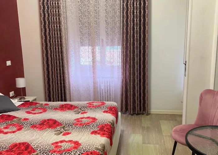 بيت ضيافة Katrin Luxury فيرونا